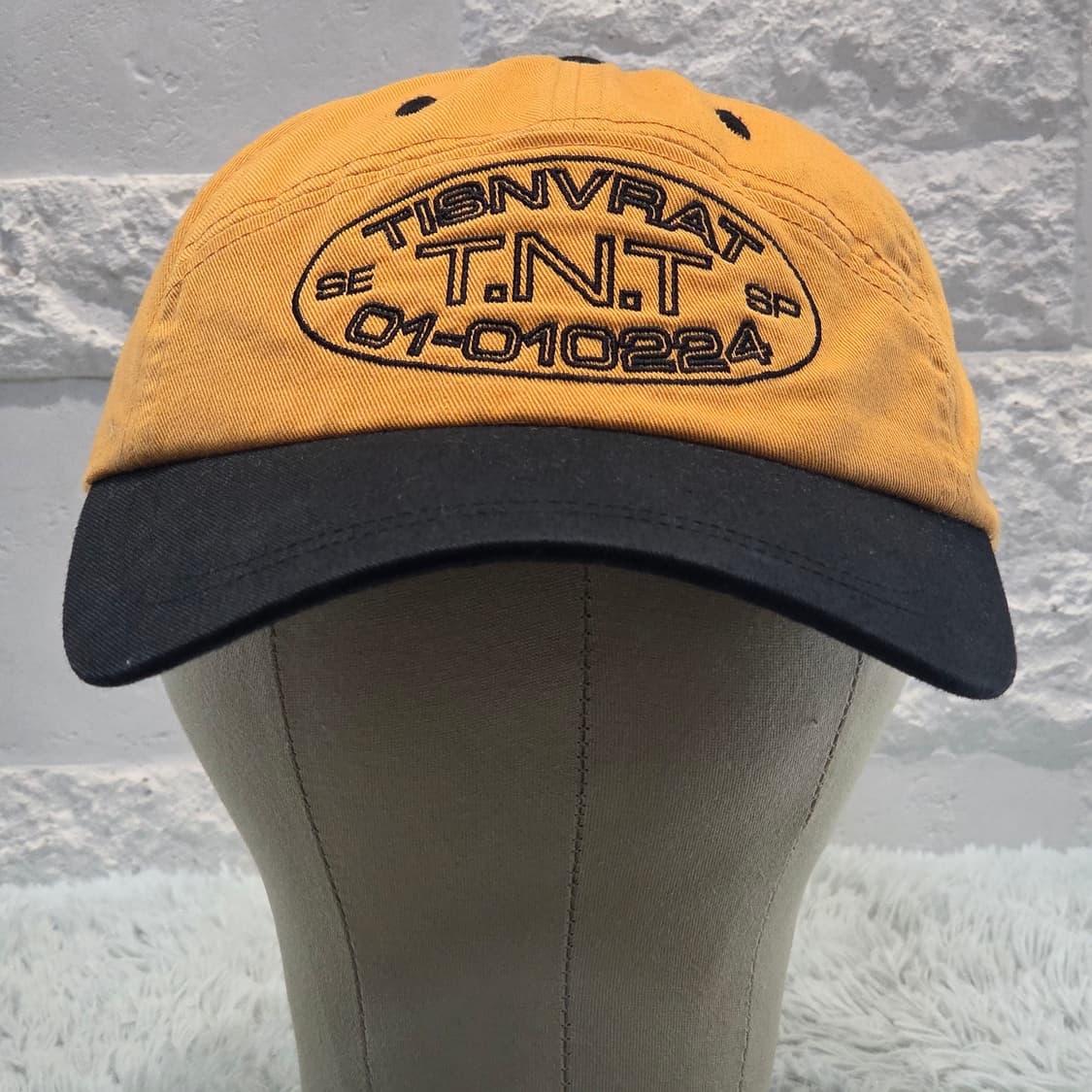 L8-9:디스이즈네버댓 TNT 로고 투톤 볼캡 머스타드블랙(56-59) 상품이미지2