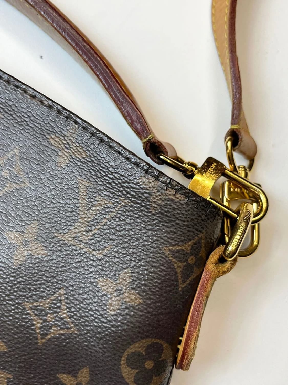 루이비통 모노그램 멜리 호보백 A1453 상품이미지4