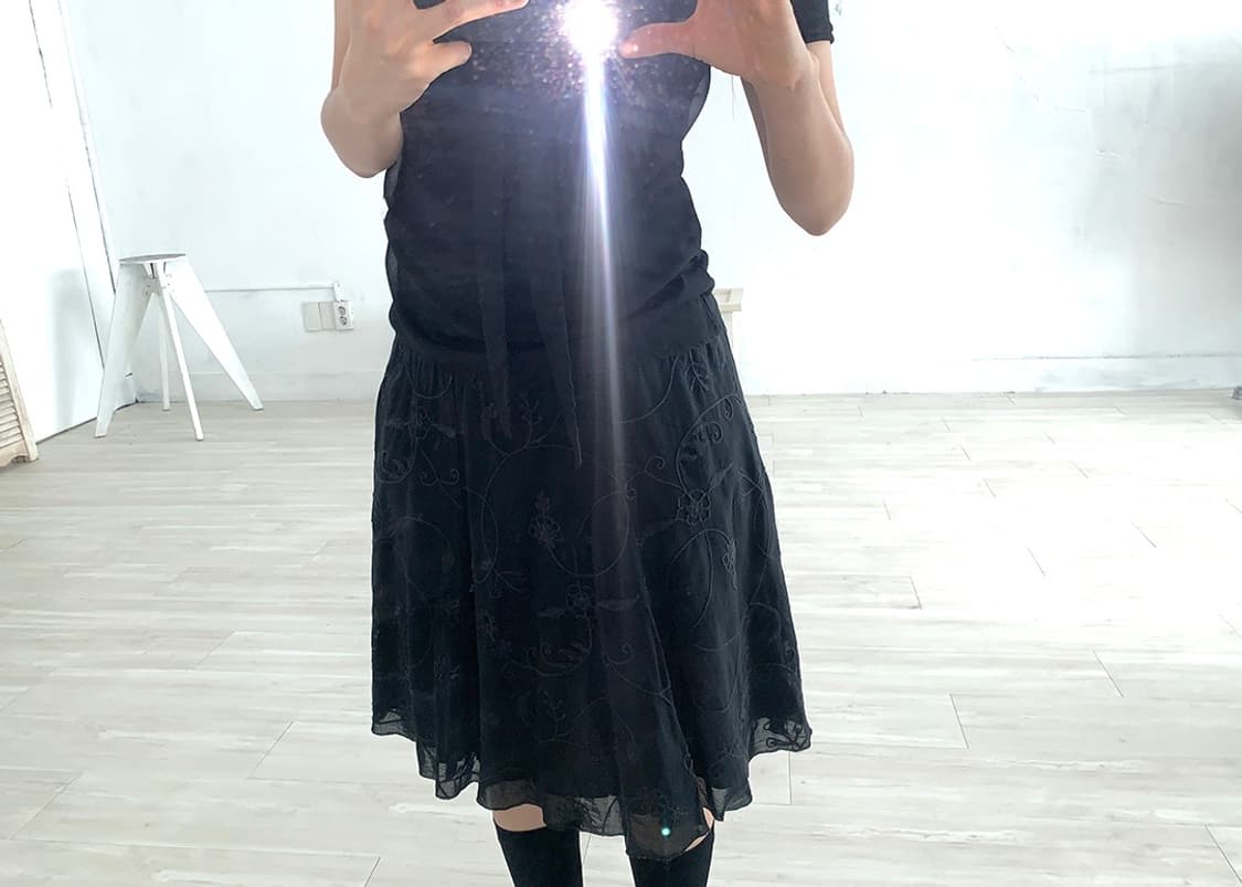 Black Embroidered Midi Skirt 상품이미지8