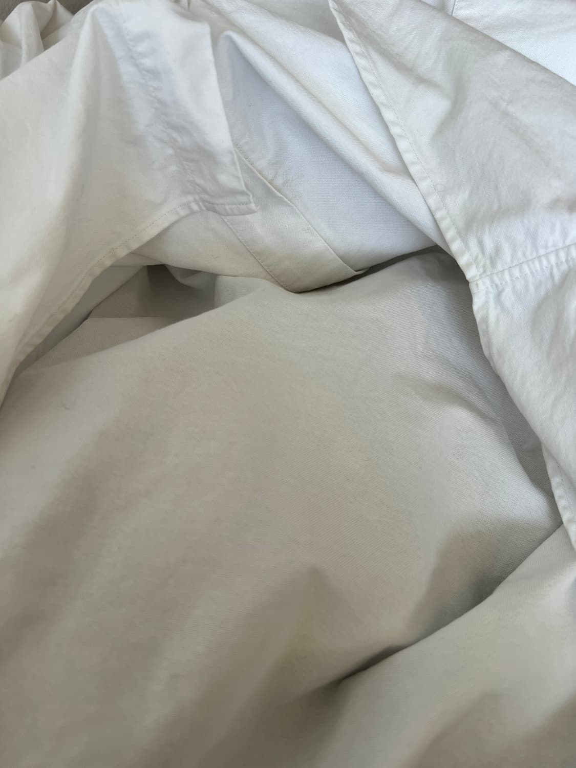 베이프 남여공용 화이트 코튼긴팔셔츠

 상품이미지4