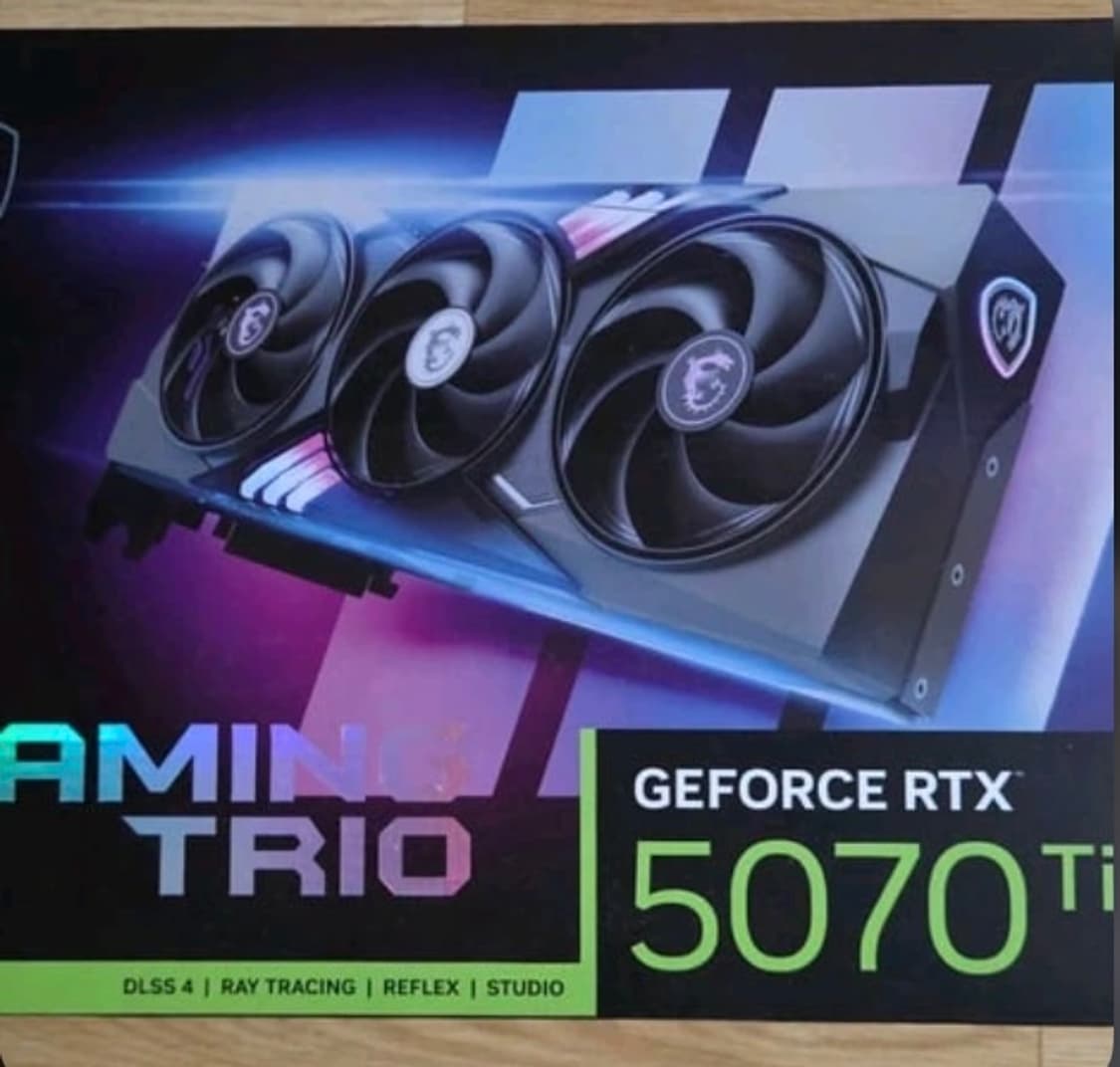 컬러풀 RTX 5070게이밍 OC D6 12GB 풀박스(개봉 한달된제품 상품이미지1