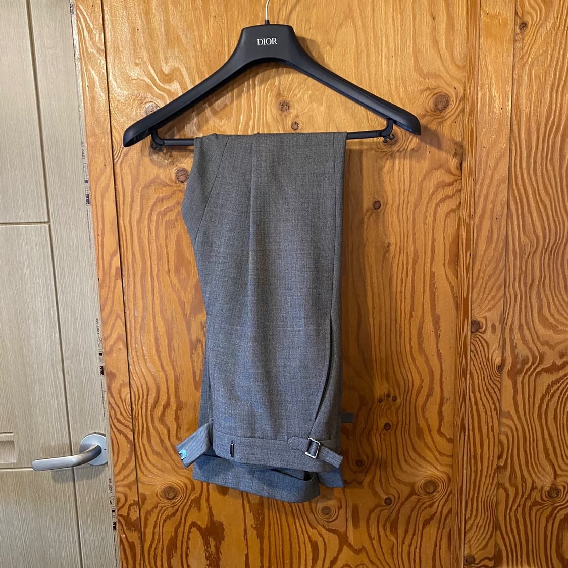 톰포드 윈저 3피스 그레이 수트 판매 합니다. 상품이미지8