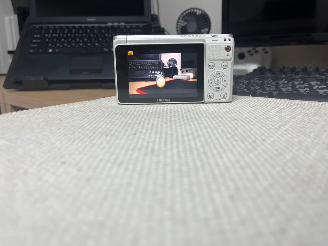 📸✨ 삼성 NX mini 미러리스 카메라 판매합니다! ✨📸 상품이미지9
