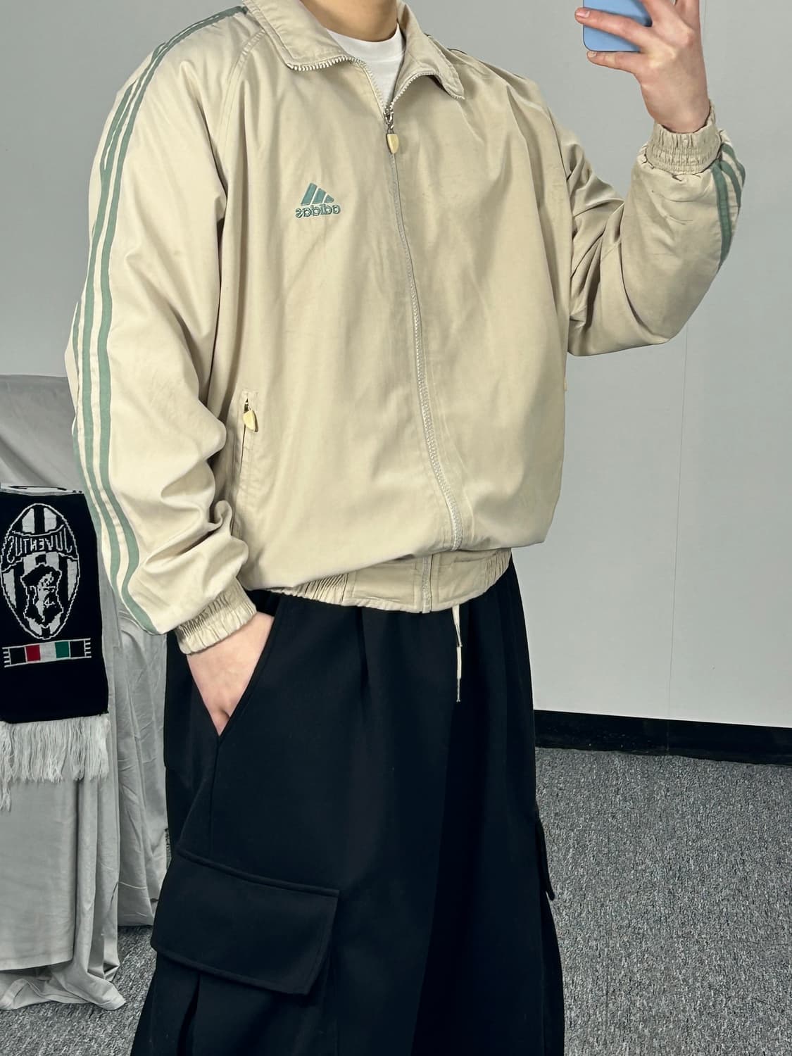 아디다스 올드스쿨 베이지 자켓  상품이미지2