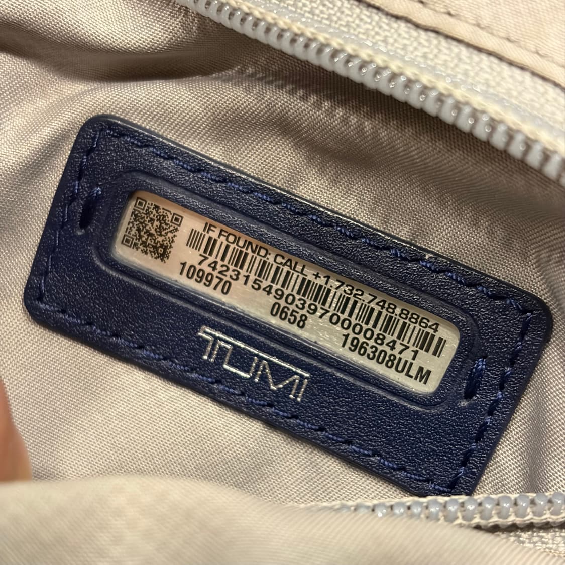 TUMI 투미 보야져 트로이 네이비 크로스백 상품이미지8