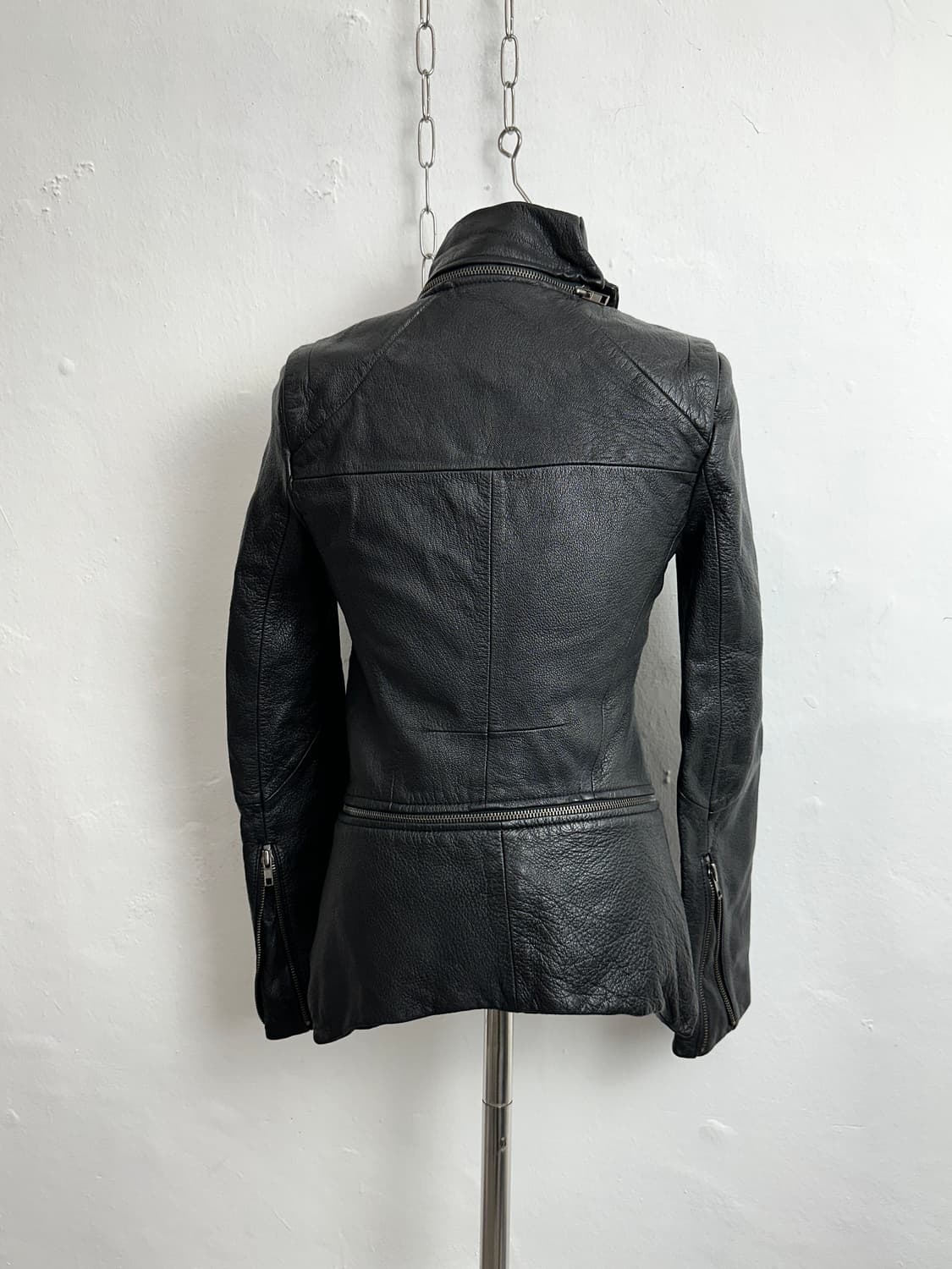 Asymmetric Lambskin High-Neck Multi-Zip  상품이미지2