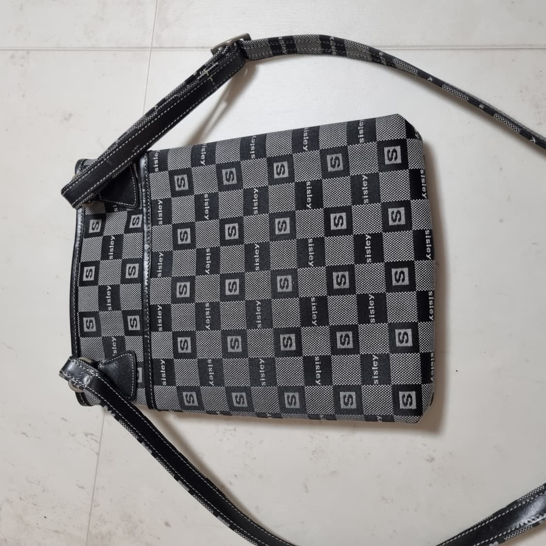 시슬리 S로고 크로스백 상품이미지2