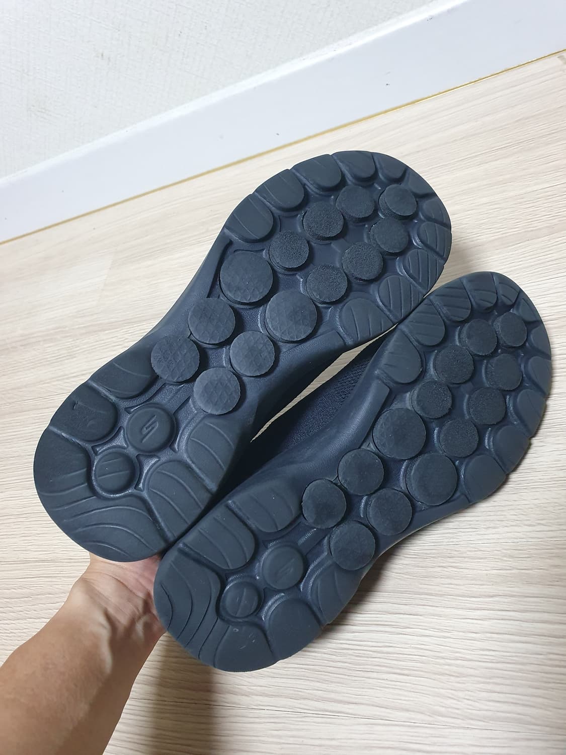 스케쳐스 고워크 슬립온 블랙 남성용 265 상품이미지7