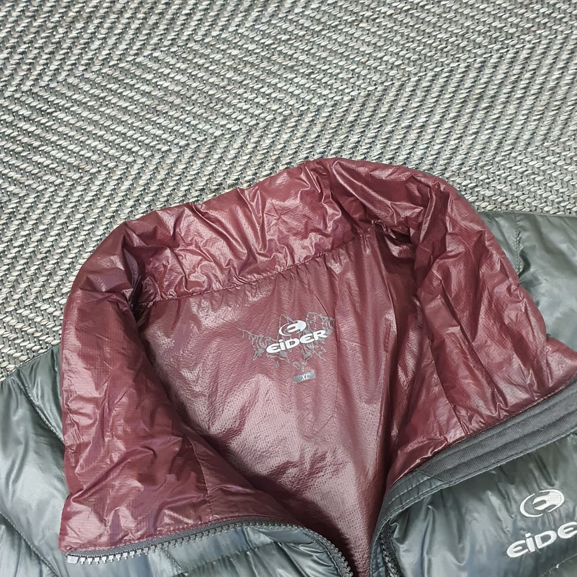 아이더 구스다운 경량패딩 남자105 상품이미지2