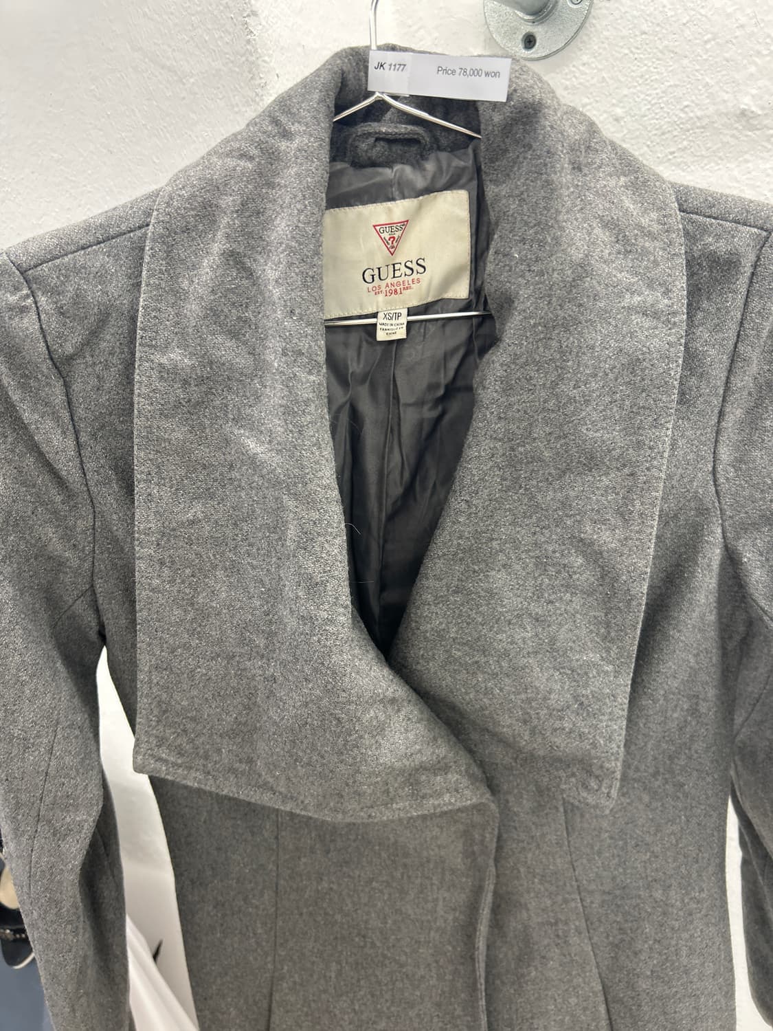 게스 빅카라 미디코트 상품이미지2