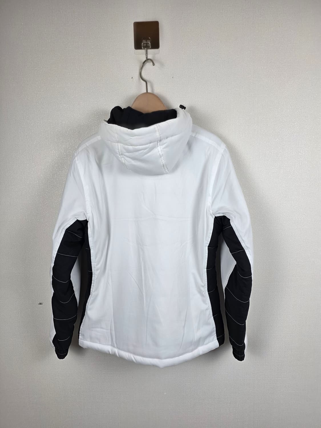 풋조이 FJ 여성 경량 골프 패딩 M 상품이미지2