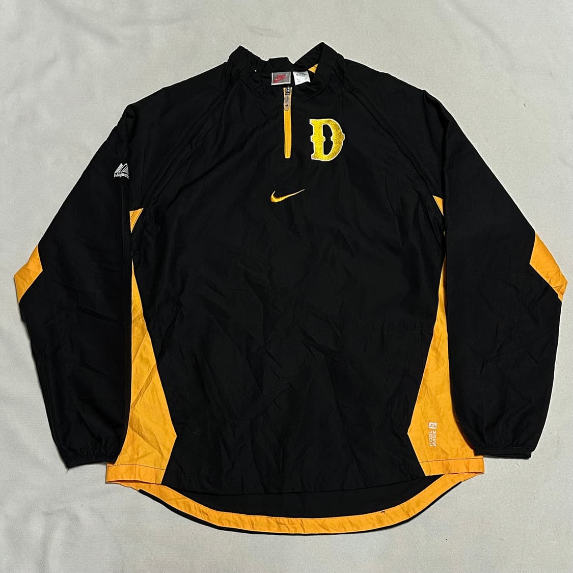 2XL 나이키 스우시 블랙 옐로 배색 반집업 아노락 상품이미지2