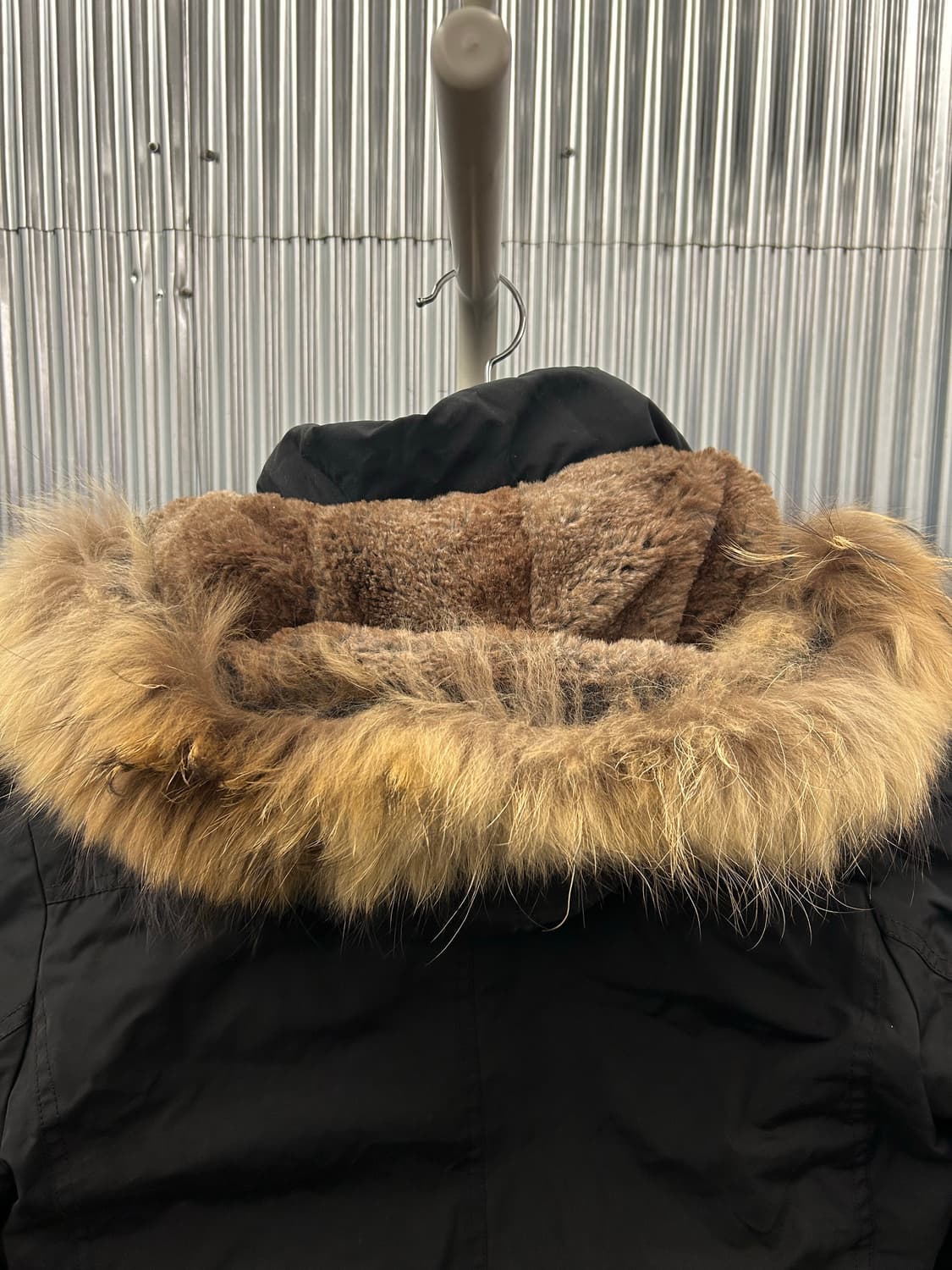 빈폴 구스다운 블랙 후드 패딩 점퍼 상품이미지4