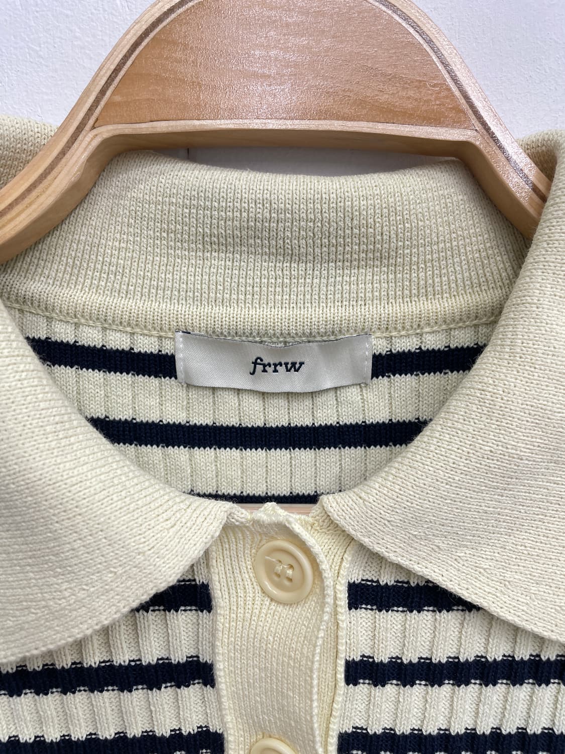 frrw 스트라이프 카라 반팔 니트 상품이미지6