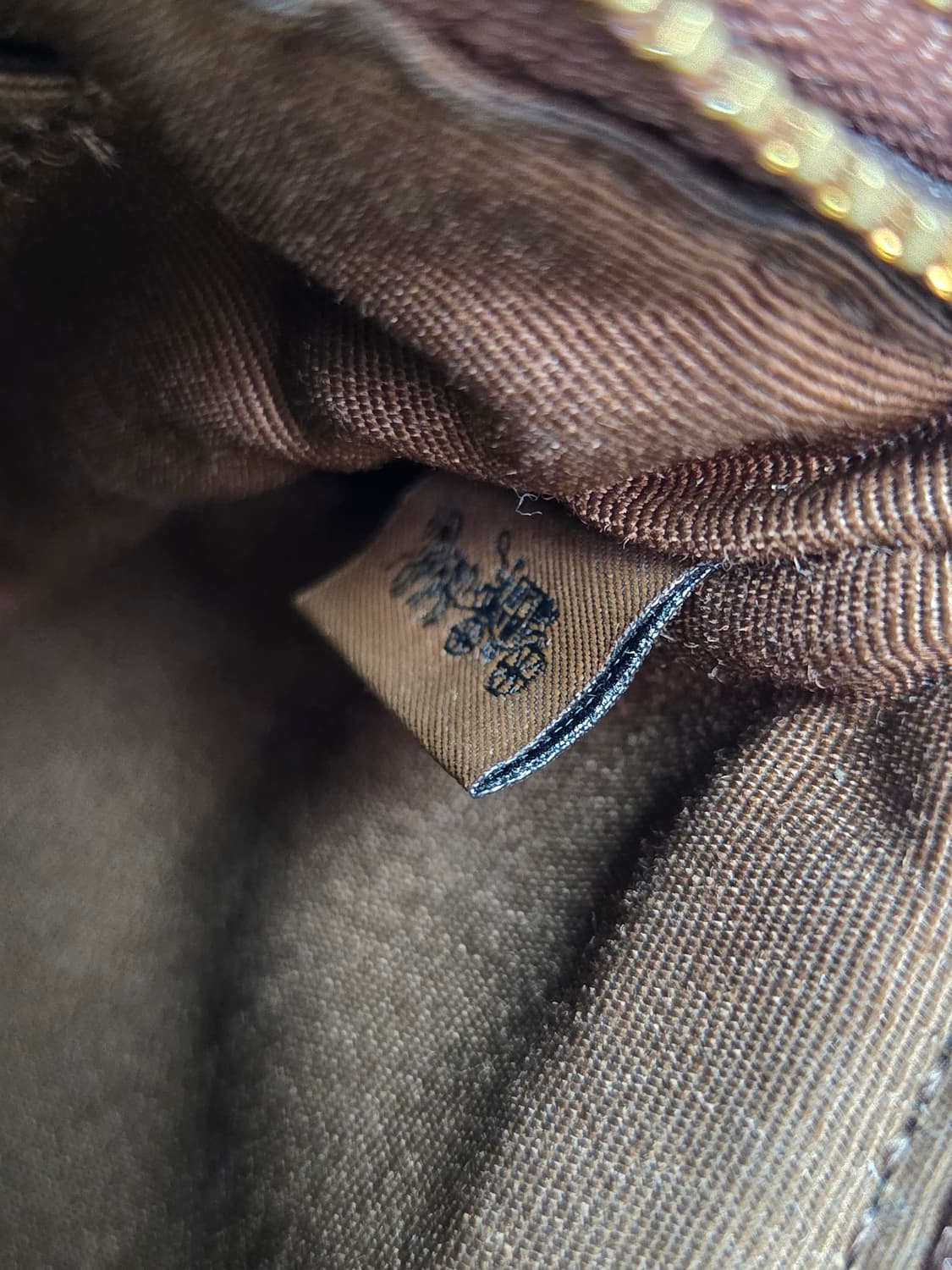 [코치] 시그니처 더블 지퍼 코너 리스트릿 | G00015 상품이미지8