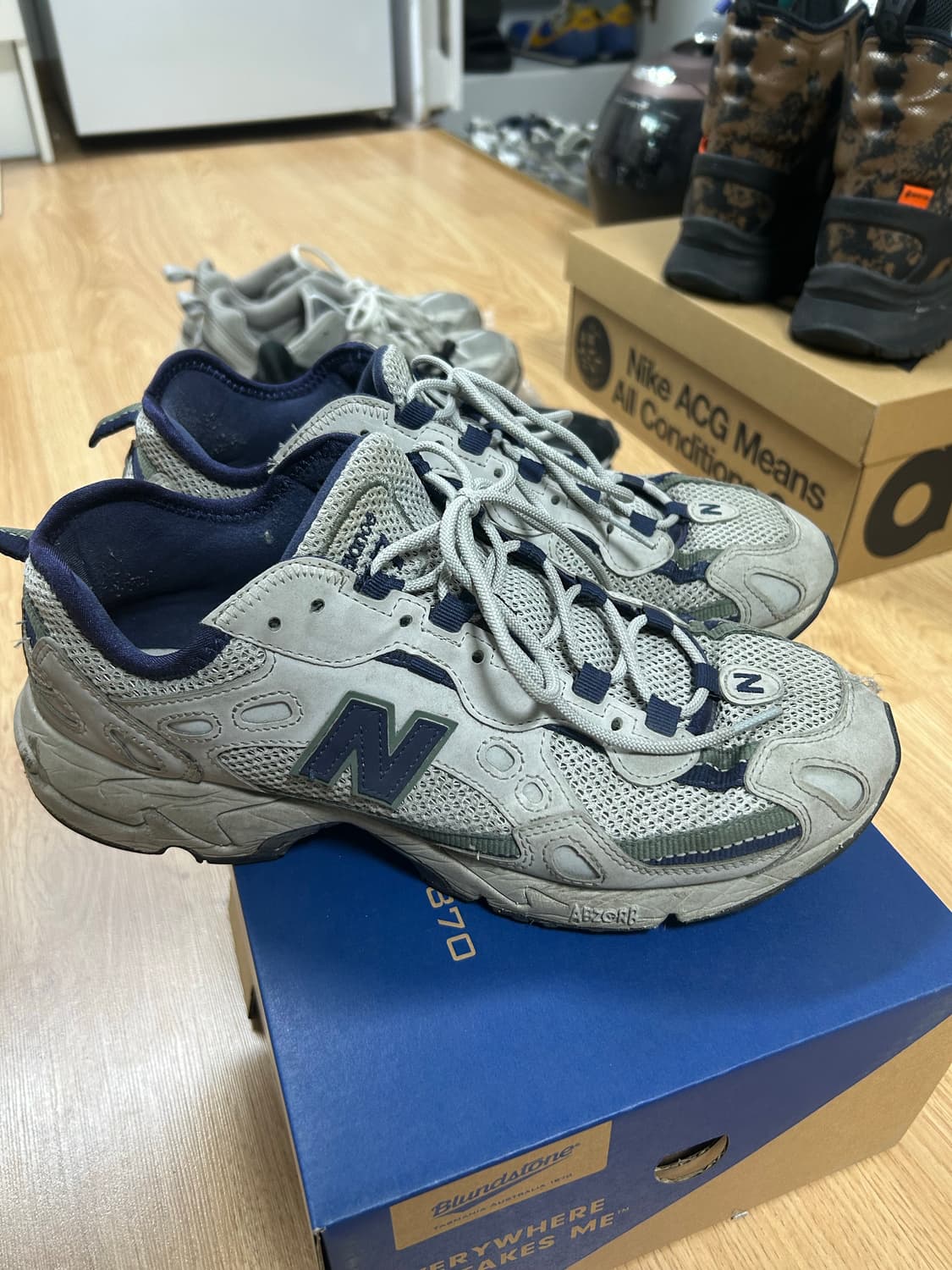 뉴발란스 827 그레이/네이비 280 상품이미지2