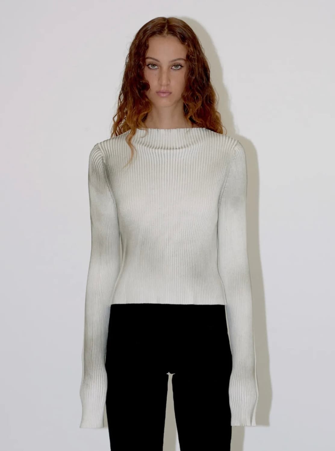 다이애그널 Spray Dyeing Kint ivory 상품이미지1