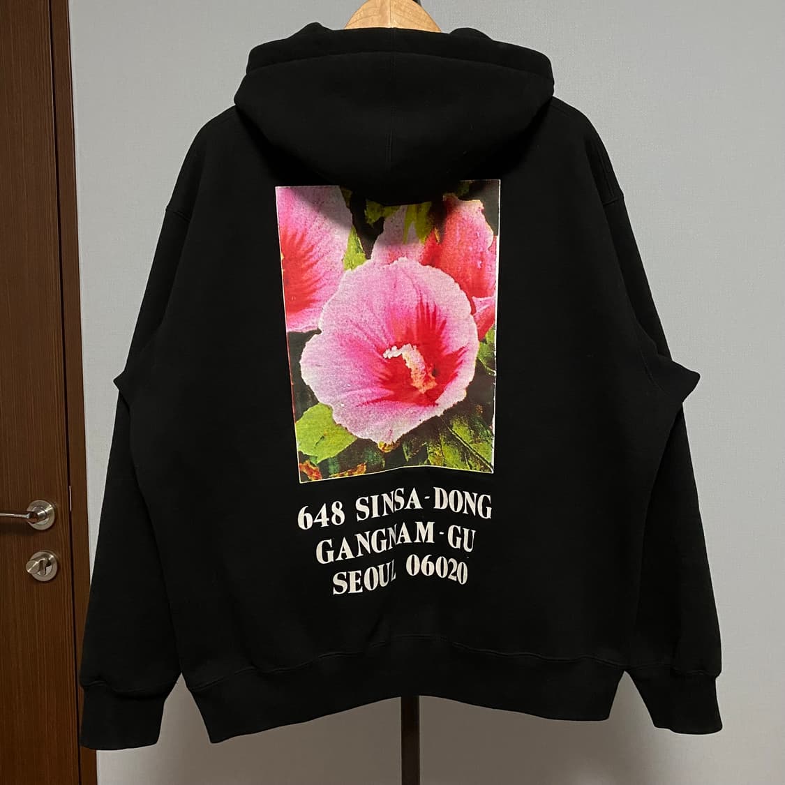 [L] 23FW 슈프림 서울 박스로고 후드 스웨트셔츠 블랙 상품이미지2