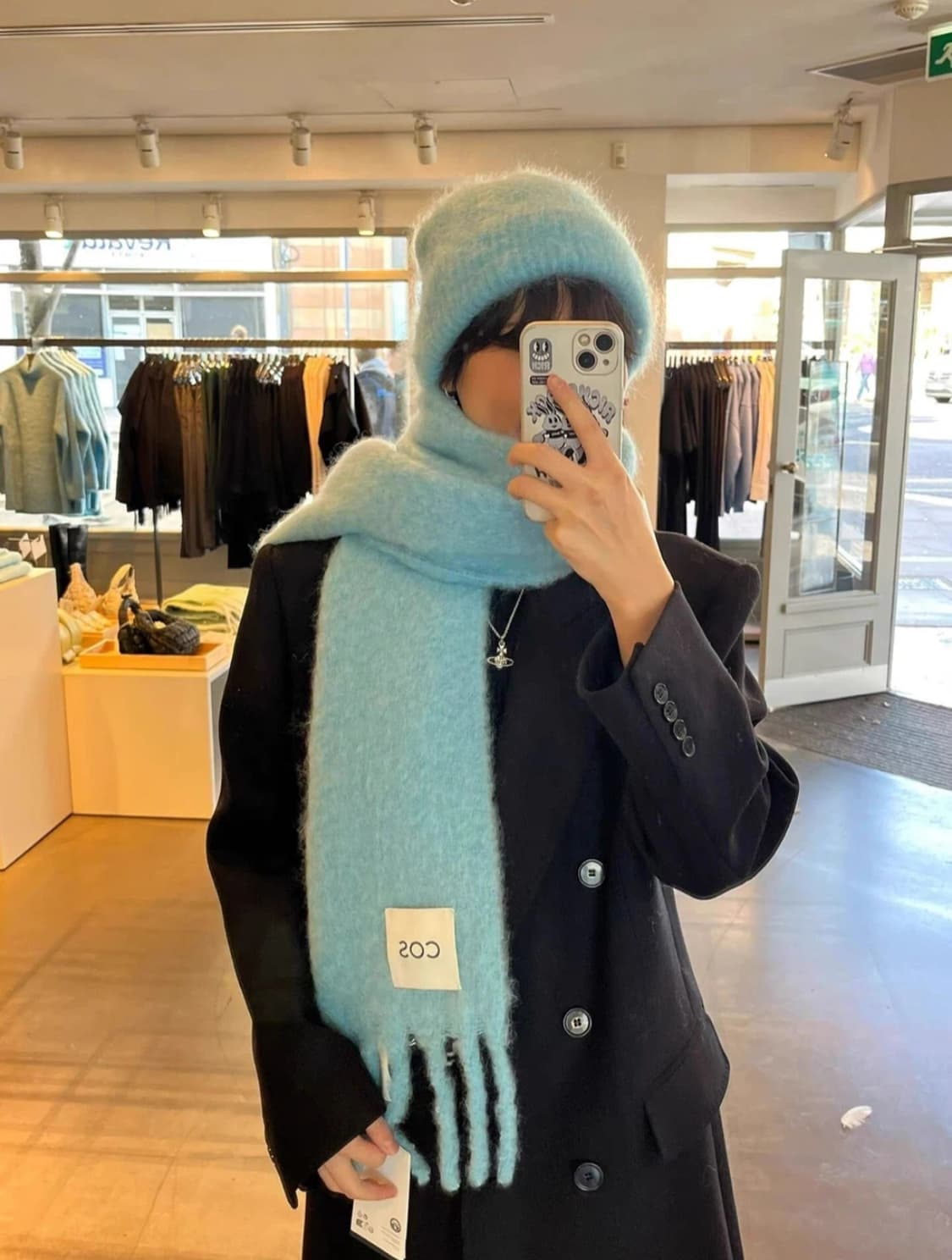 [새상품] cos 모헤어 머플러 아이스 블루 상품이미지2