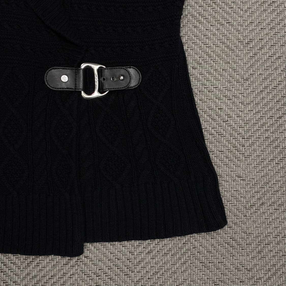 로렌 랄프로렌 블랙 숄카라 니트 버클 베스트 v1070 상품이미지6