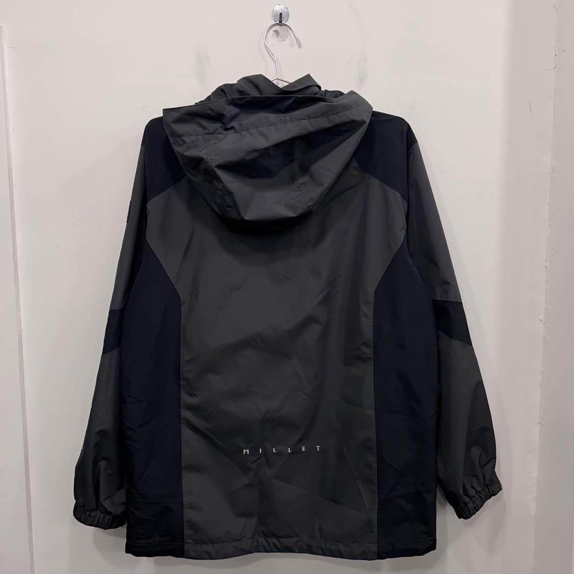 밀레 드라이엣지 배색 후드탈착 바람막이 상품이미지5
