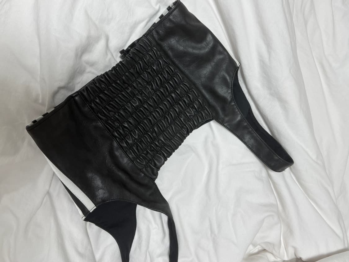 아디다스 아딜레늄 시즌 3 빈티지 포우 레더 탑 36 상품이미지4