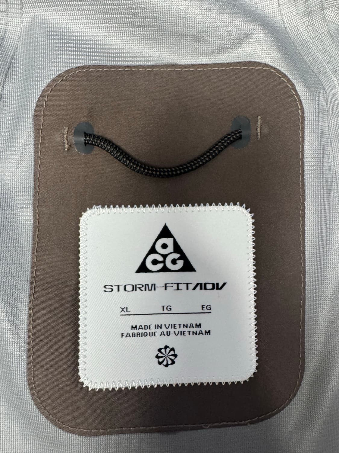 Nike ACG 미저리 자켓 아이언 스톤 XL 사이즈 팝니다! 상품이미지4