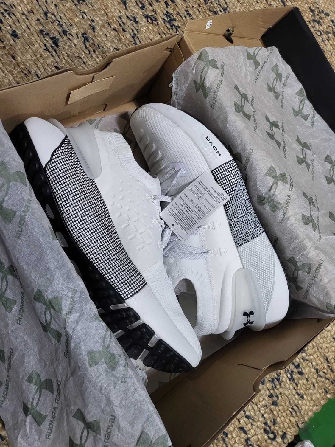 언더아머 HOVR Phantom 3 스니커즈 상품이미지8