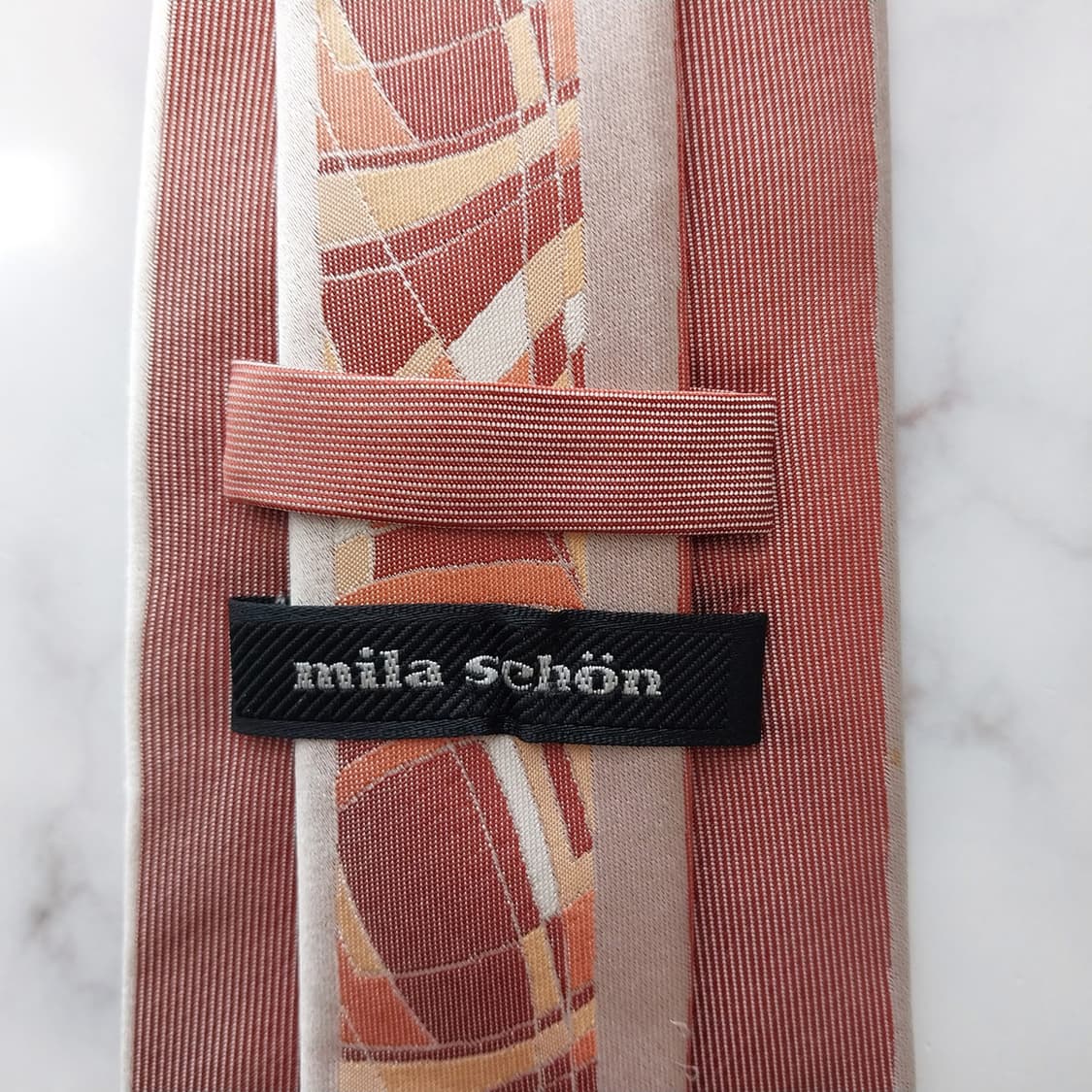 밀라숀 실크 베이지&레드 패턴 넥타이 9.3cm A+등급 K993
 상품이미지8