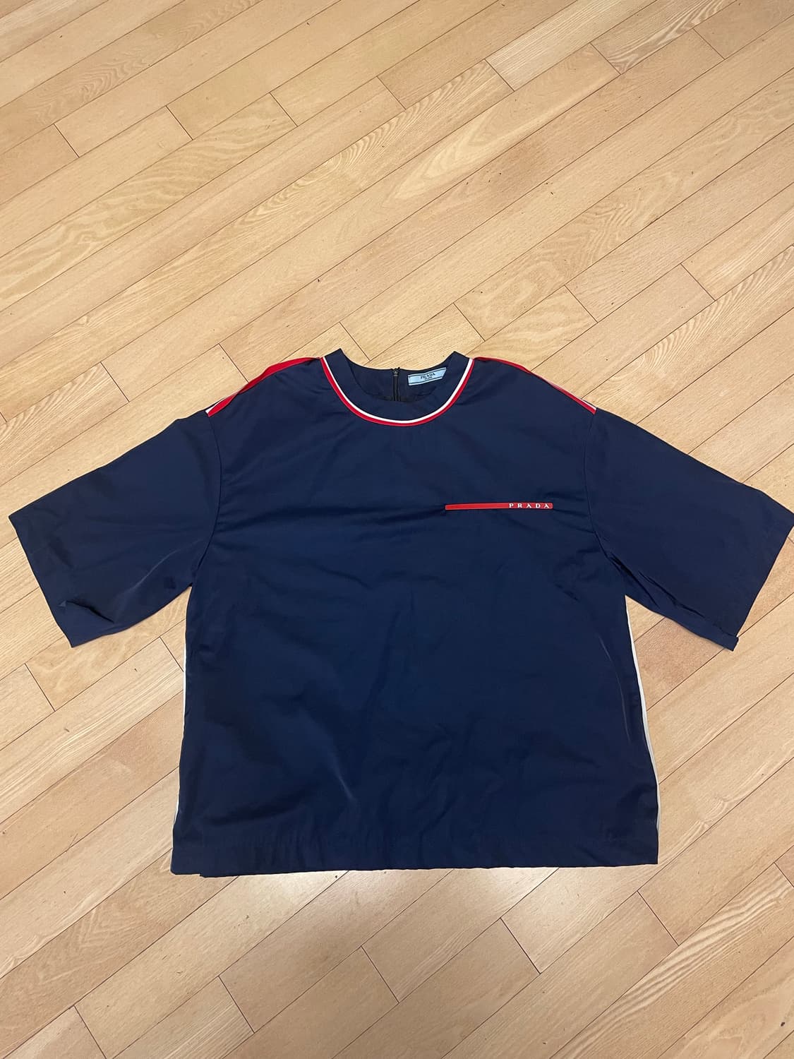 프라다 티블라우스 상품이미지1