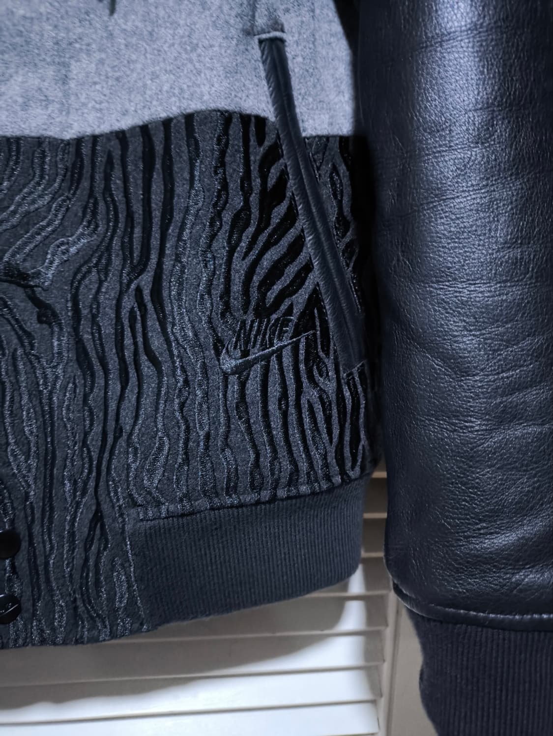 M 나이키 르브론 디스트로이어 LBJ 바시티 스타디움 자켓 상품이미지5