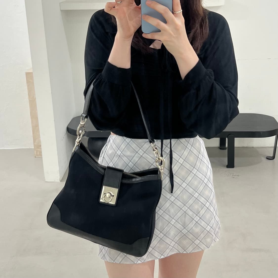 정품 셀린느 간치니 나일론 숄더백 + 정품 더스트백 상품이미지2