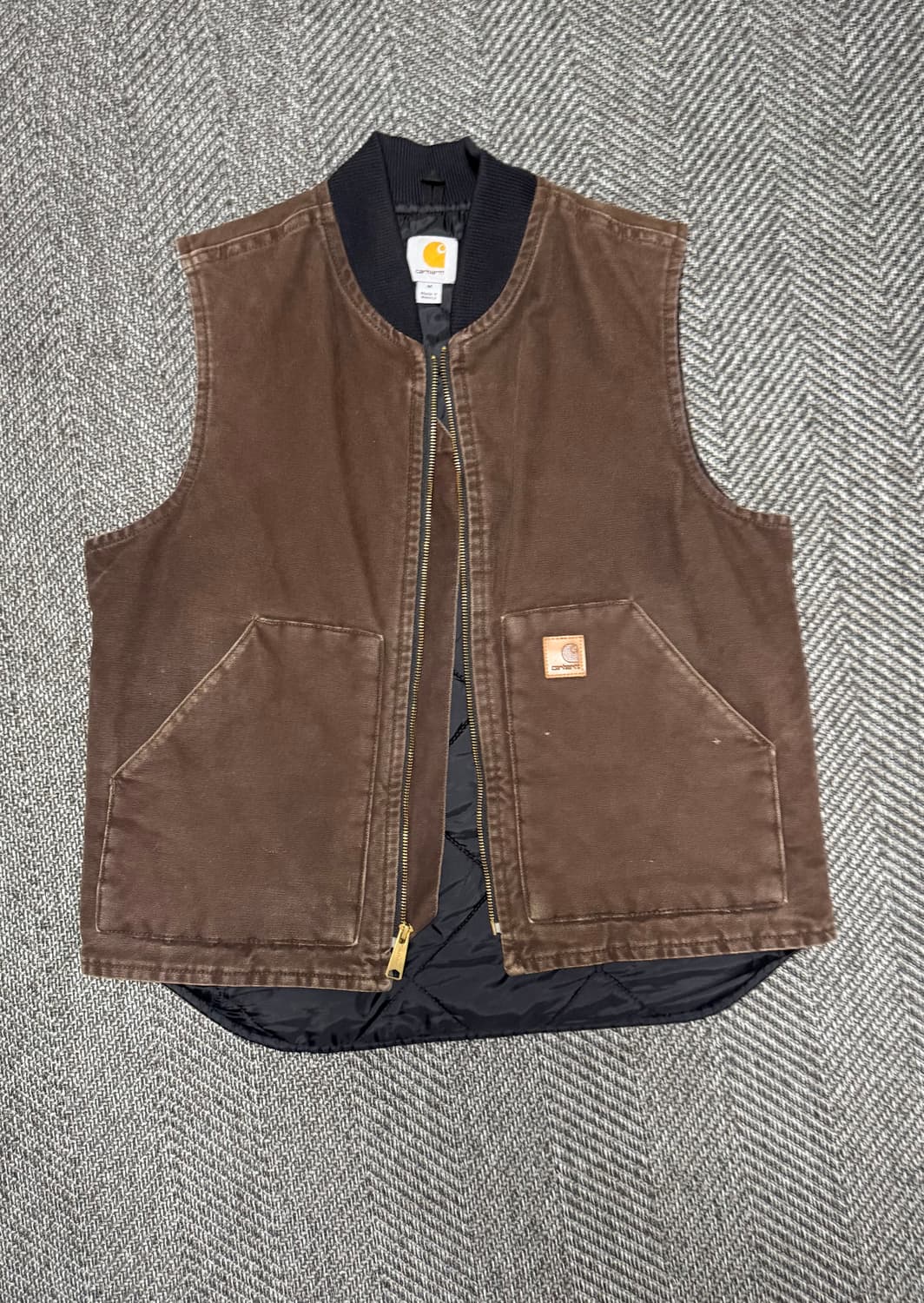칼하트 V02 덕 워크 베스트 자켓 다크 브라운 상품이미지1