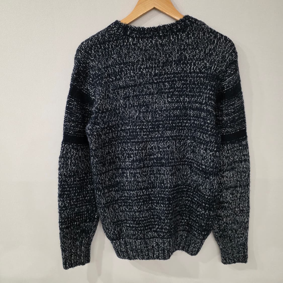 GUESS 게스 남성 니트 M (95-100) 상품이미지6