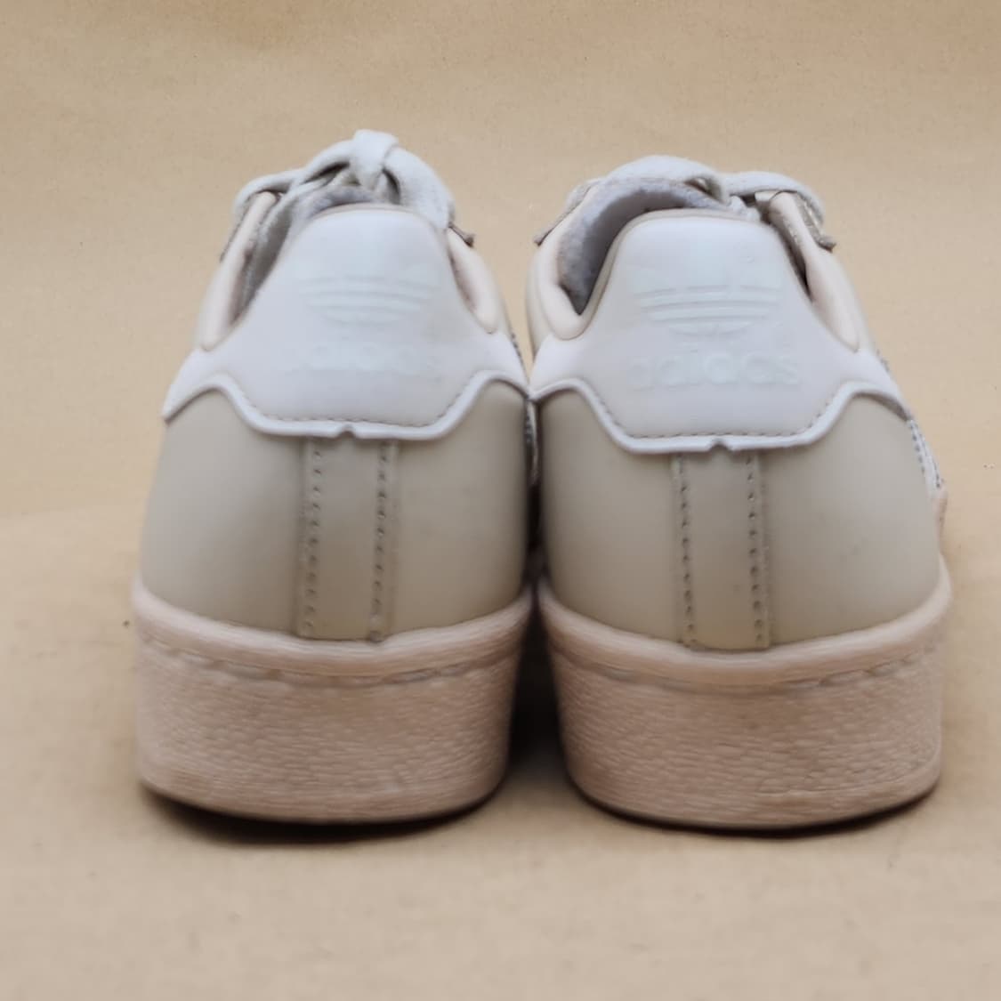 아디다스 슈퍼스타82 스니커즈250 상품이미지4