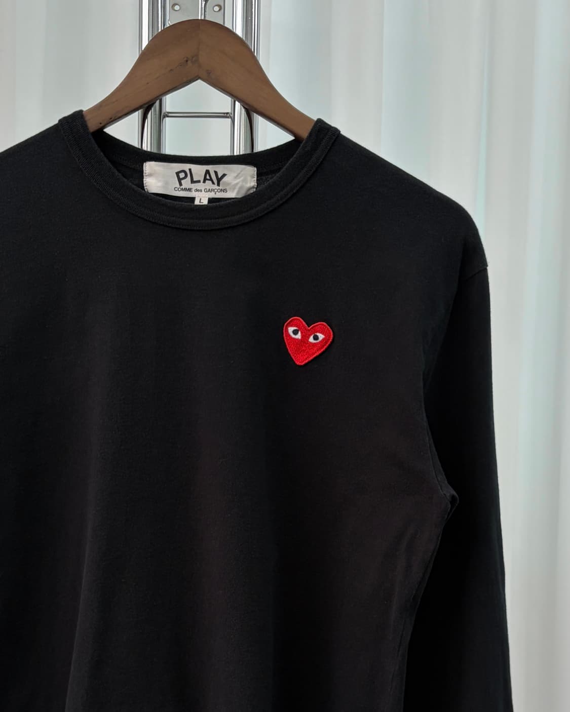 [L]꼼데가르송 플레이 레드 와펜 롱 슬리브 상품이미지4