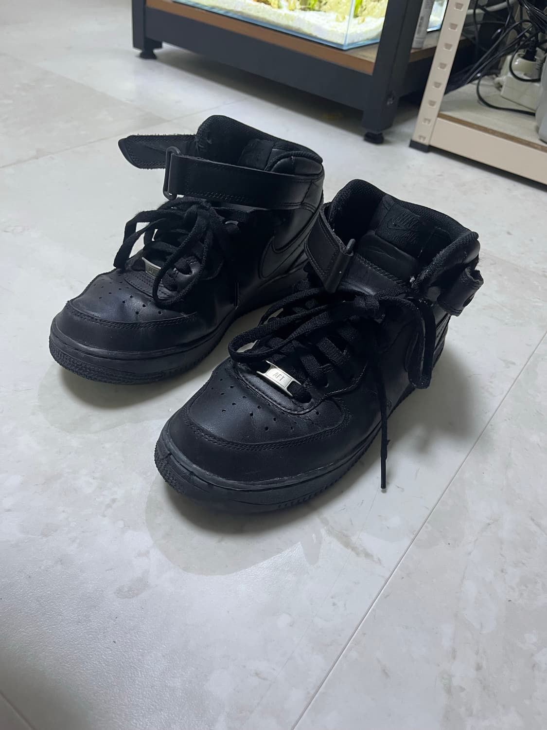 나이키에어포스 블랙 미드 265 상품이미지1