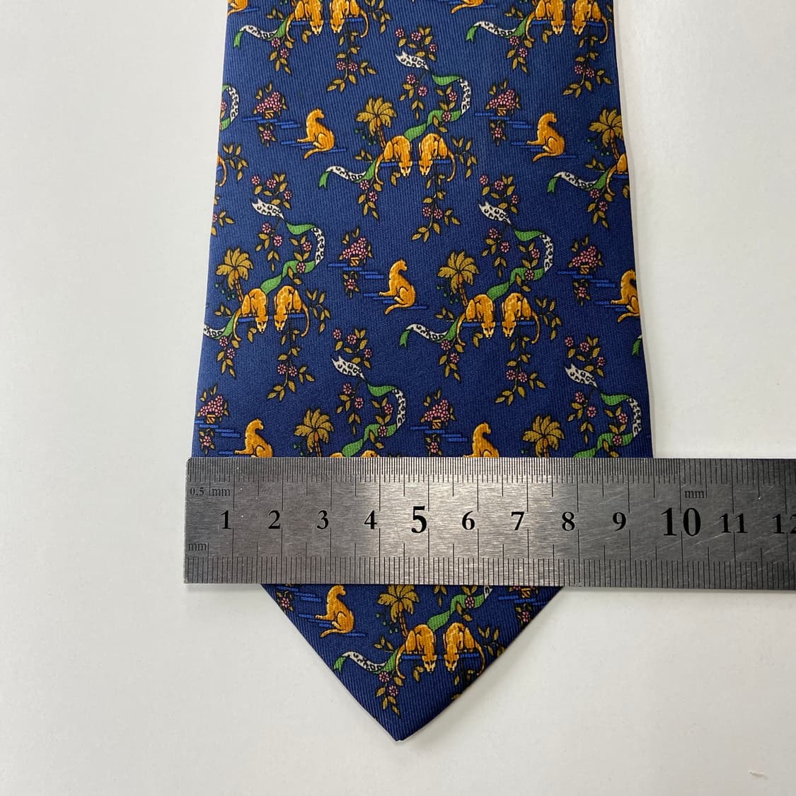 페레가모(Ferragamo) 명품 정품 넥타이 상품이미지8