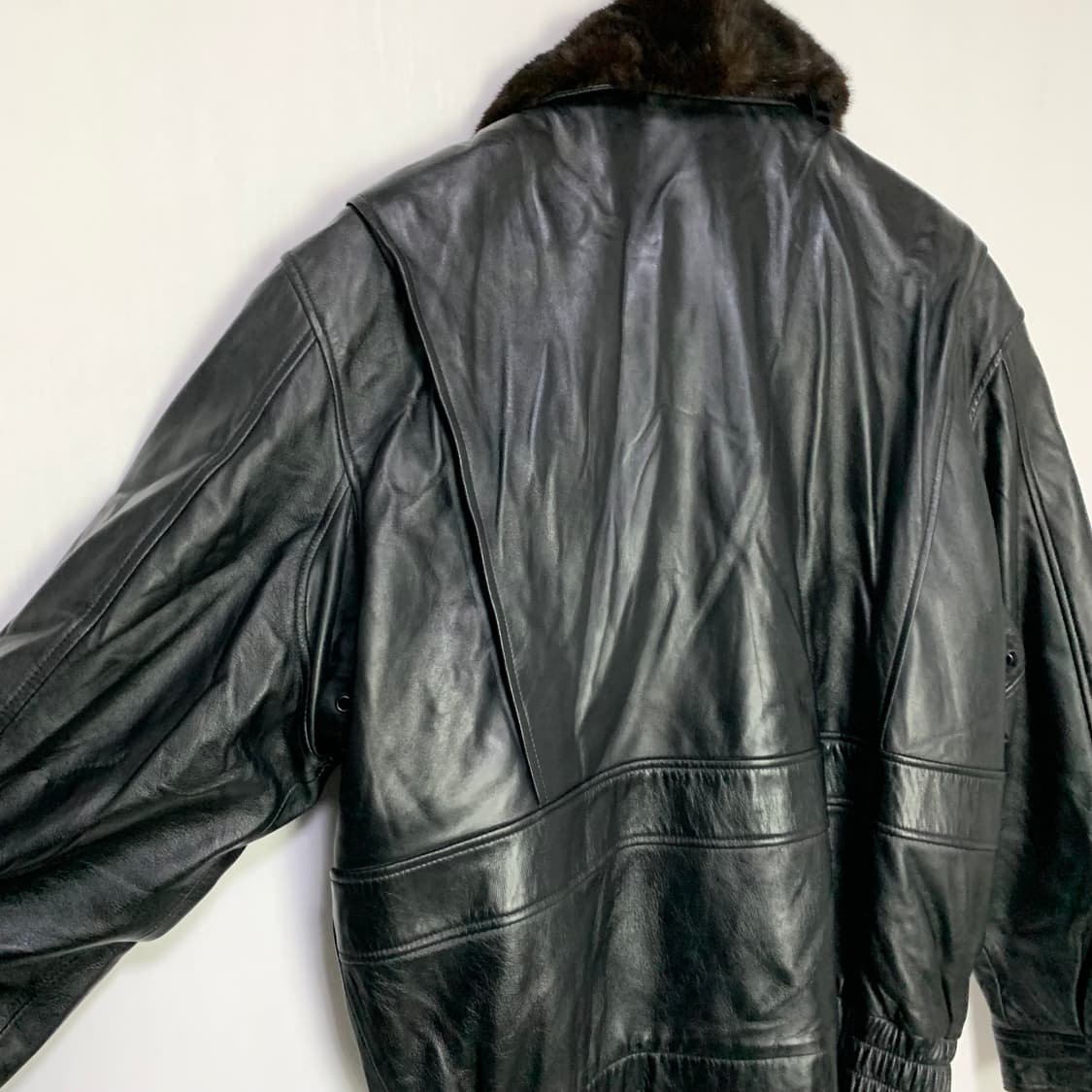 빈티지 양가죽 밍크 퍼 배색 봄버 레더 자켓 블랙 오버핏 상품이미지5