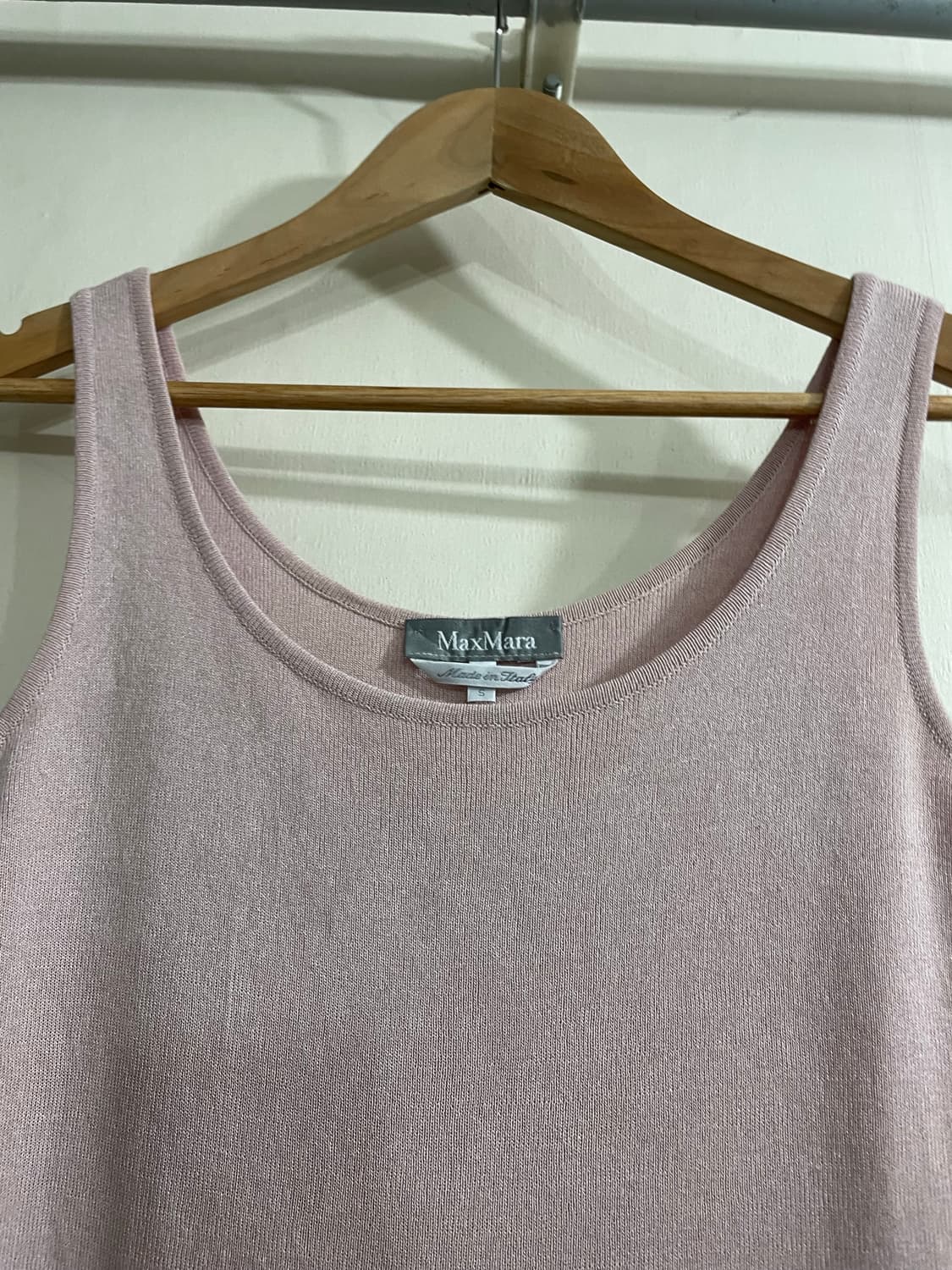막스마라 MaxMara 비스코스 슬리브리스 니트 톱 핑크 상품이미지2