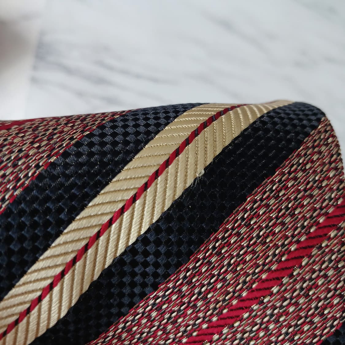 지방시 실크 브라운 스트라이프 넥타이 9.9cm B등급 E857
 상품이미지5