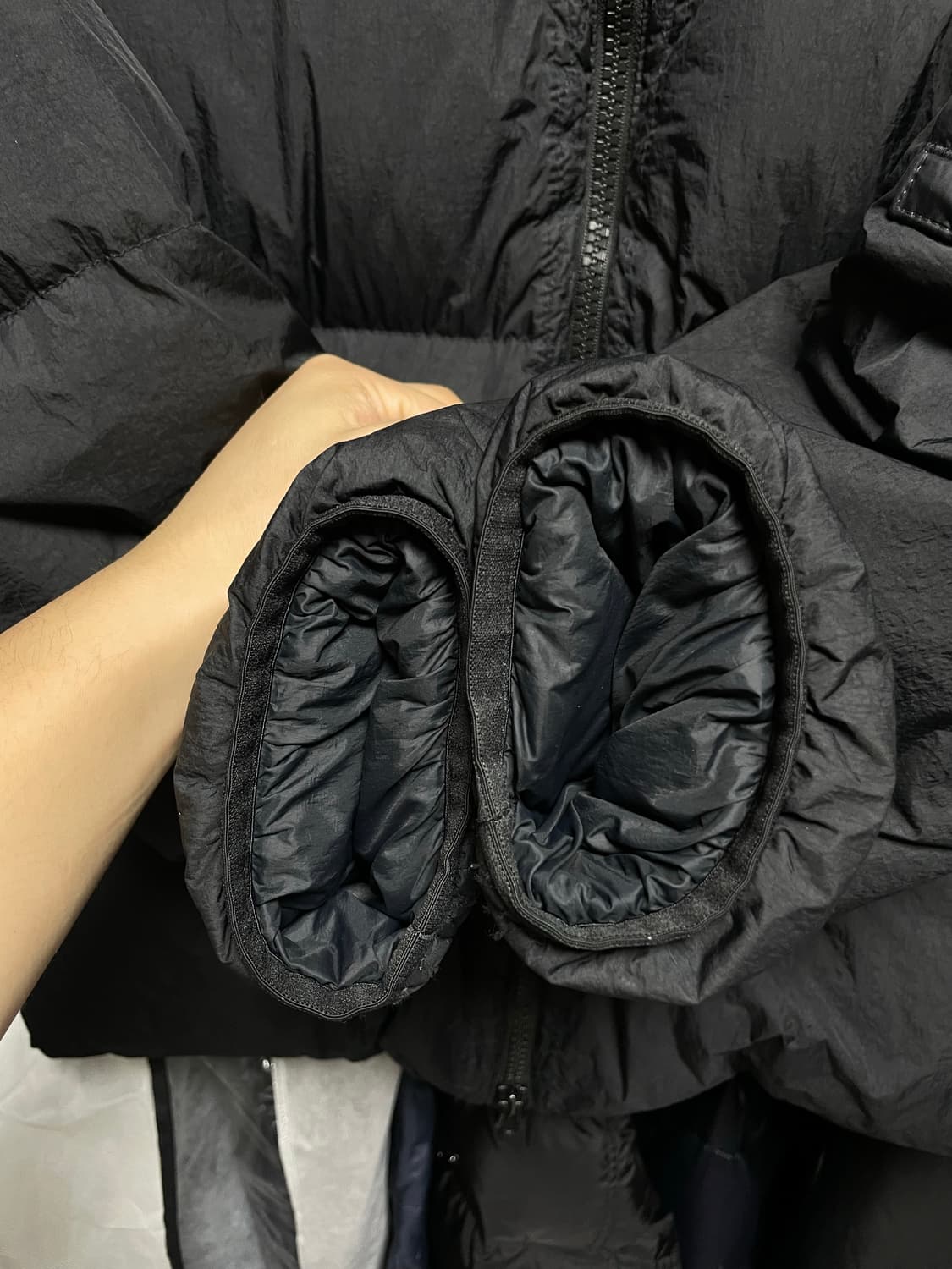 [M사이즈] 22FW 스톤아일랜드 가먼트다잉 크링클랩스 패딩 상품이미지4