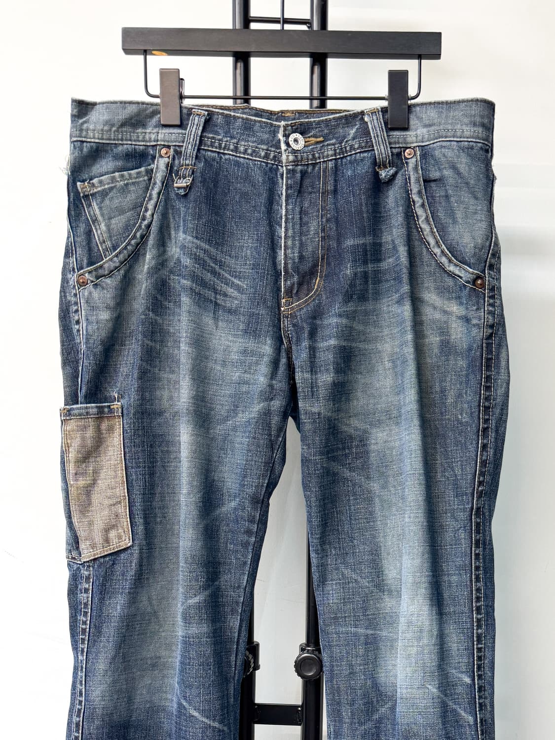 리바이스 워시드 데님 팬츠 상품이미지2