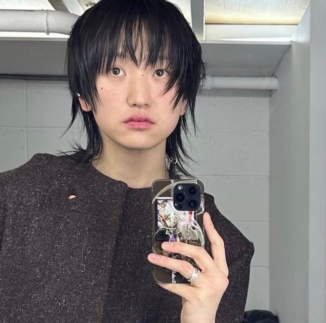 아이폰15프로 케이스(실리카겔 김한주 착용) 상품이미지1