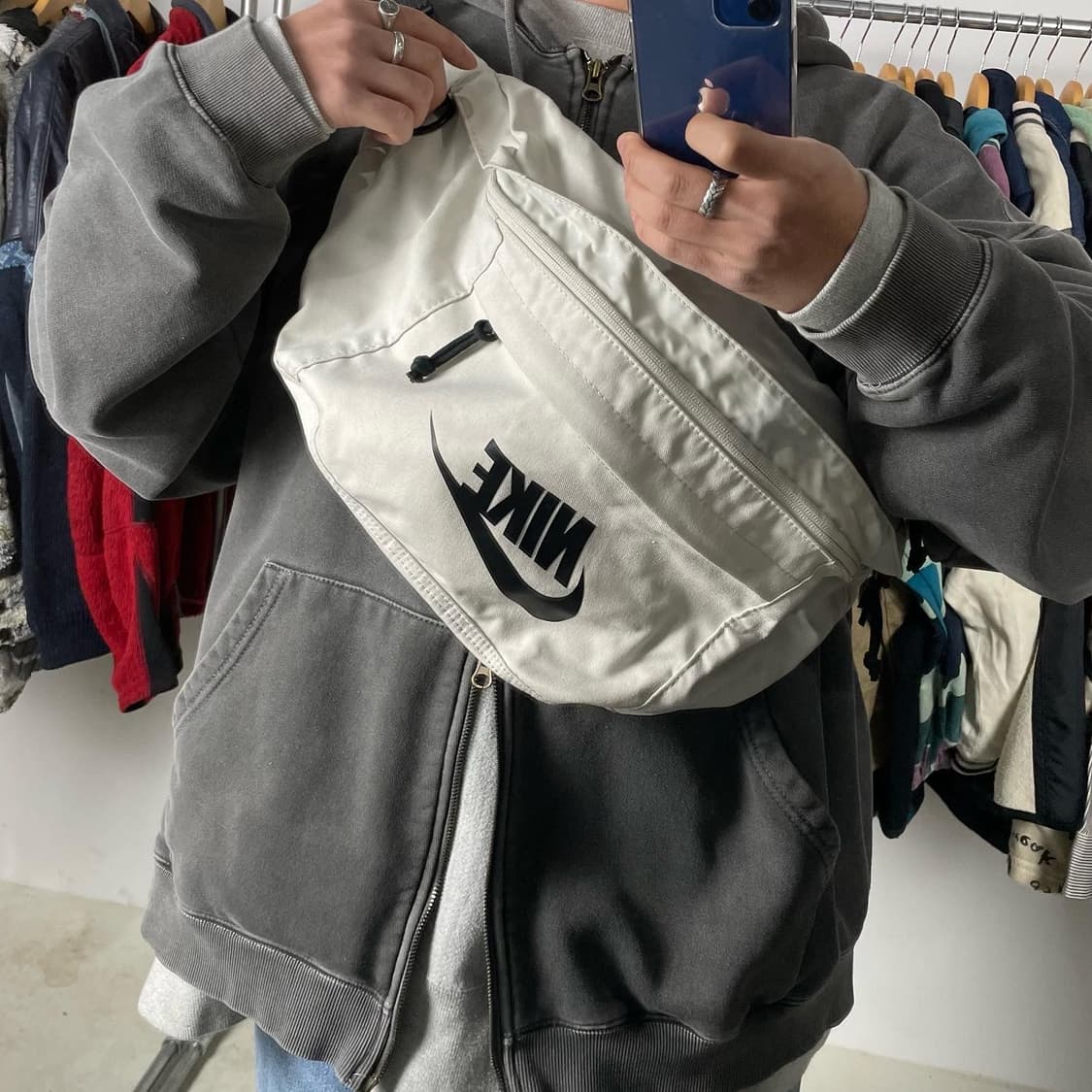 나이키 화이트 올드스쿨 슬링백 상품이미지1