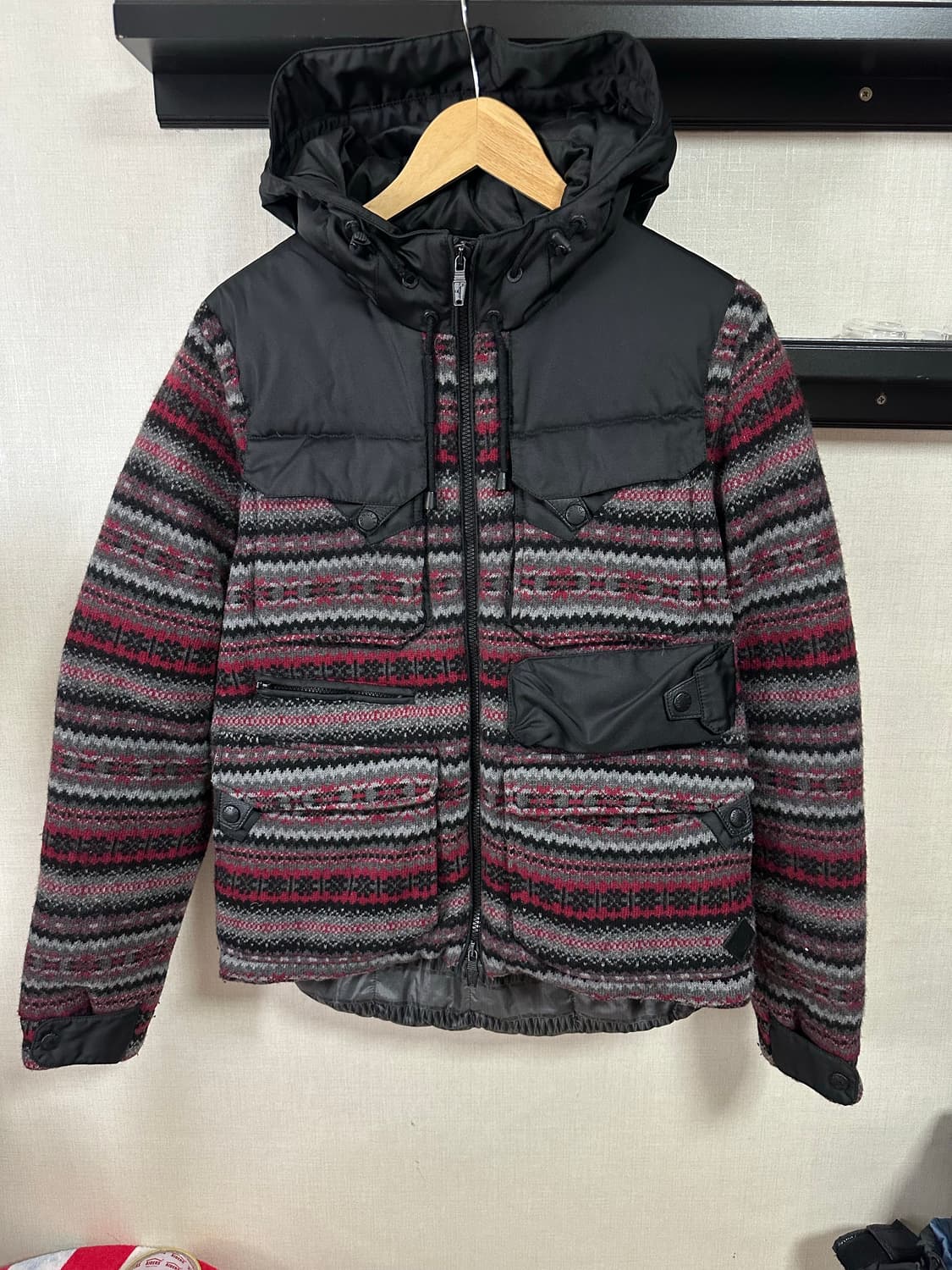 몽클레어 텐잠  패딩 1사이즈 (90-95 추천) 정품 상품이미지1