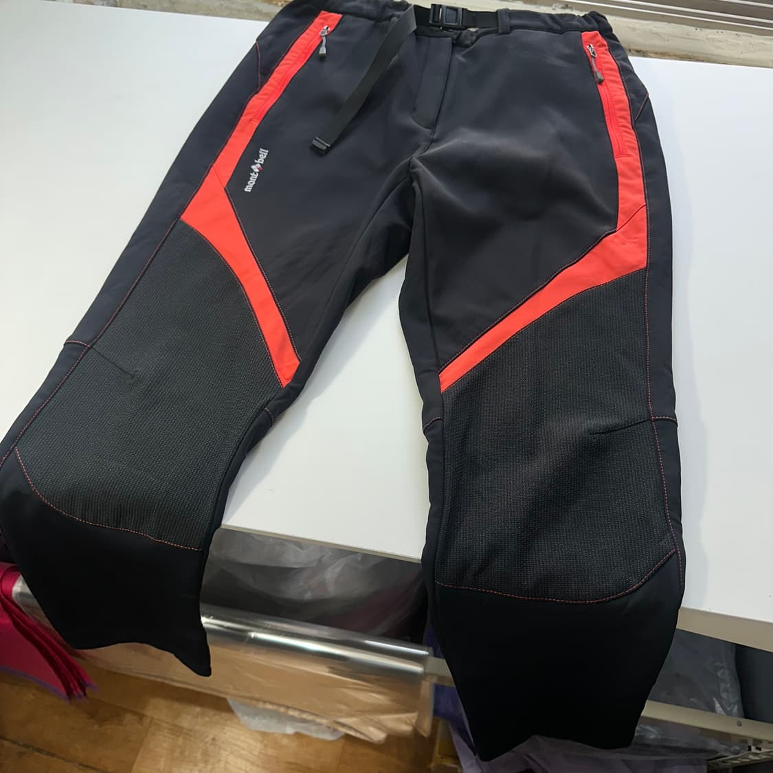 우먼M 몽벨 블랙 레귤러핏 안감기모 등산팬츠 상품이미지3