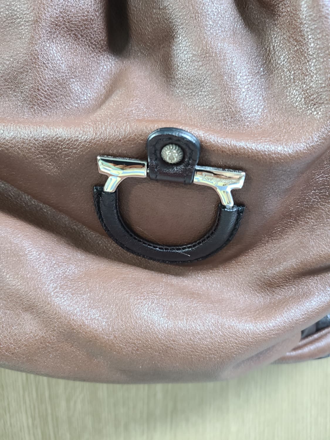 페리가모 토트백  상품이미지2