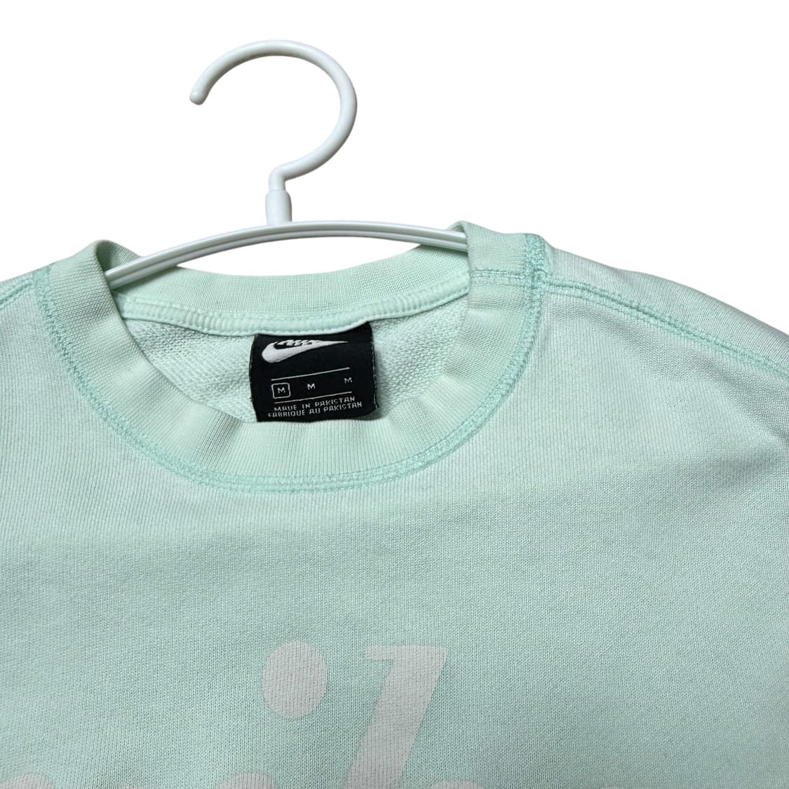 나이키 크롭 맨투맨  상품이미지2