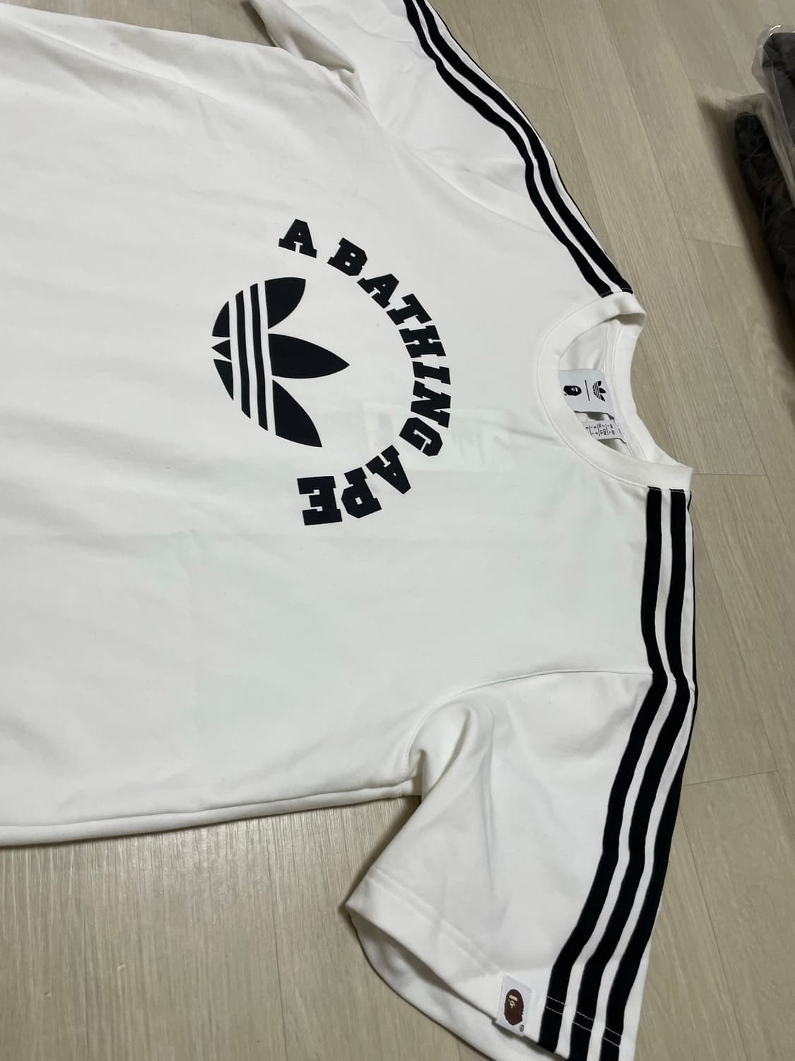 [L] 아디다스 x 베이프 반팔 티셔츠 화이트 상품이미지3
